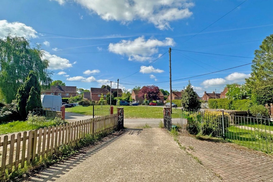 Images for The Close, Woodcote