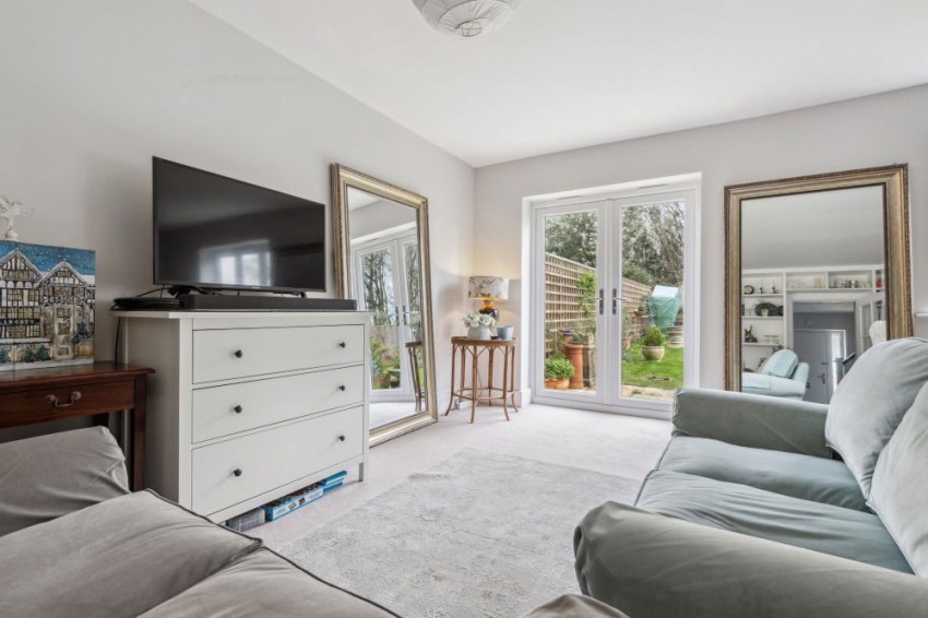 Images for Six Acres, Warborough