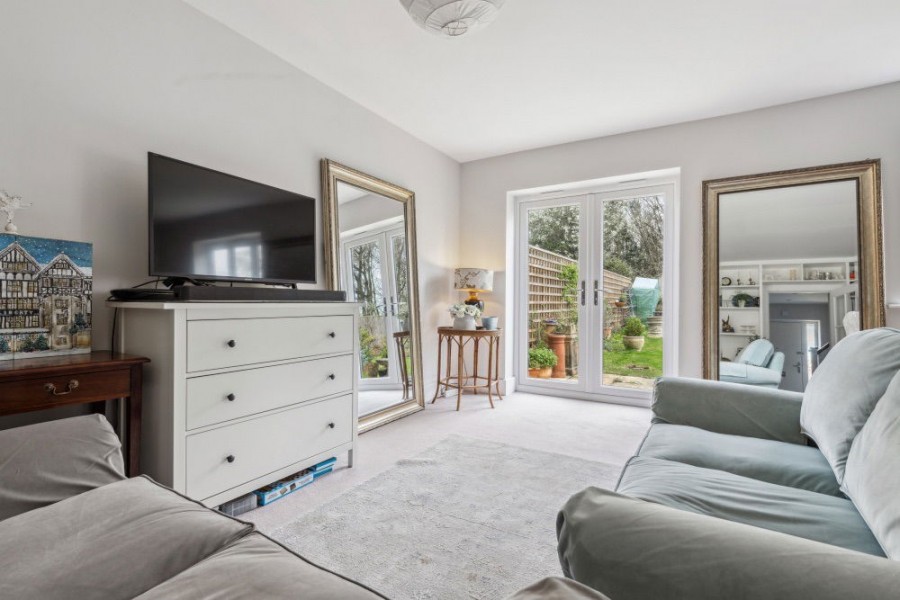 Images for Six Acres, Warborough