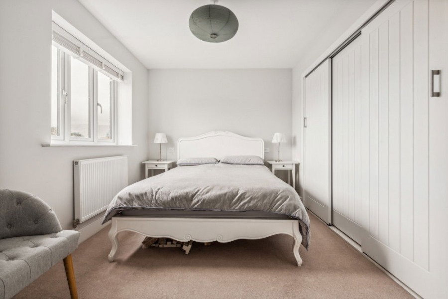 Images for Six Acres, Warborough