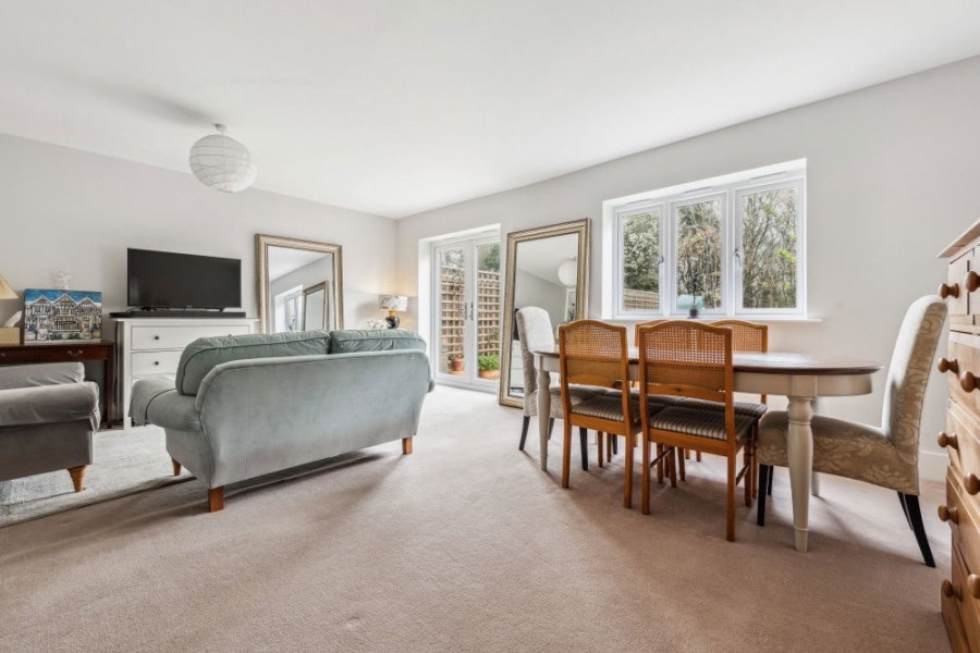Images for Six Acres, Warborough