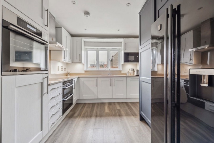 Images for Six Acres, Warborough