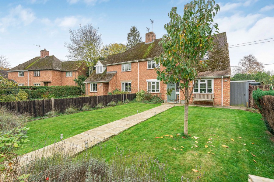 Images for Weller Close, Berrick Salome