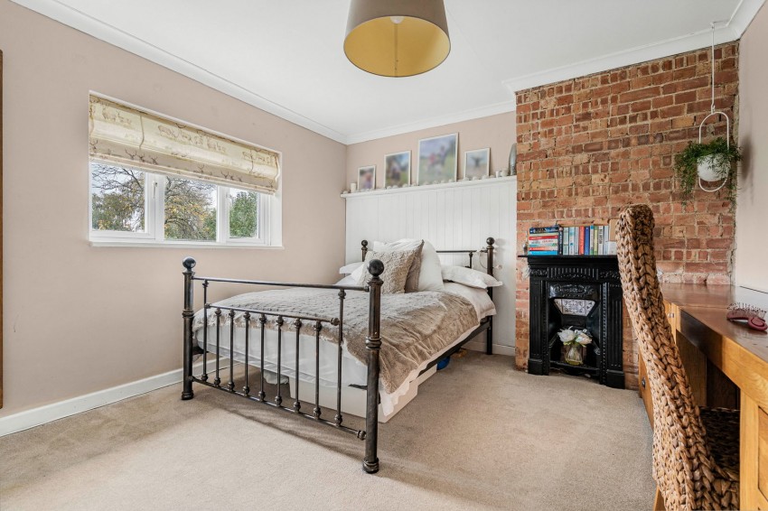 Images for Weller Close, Berrick Salome