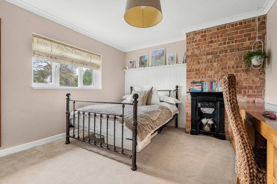 Images for Weller Close, Berrick Salome