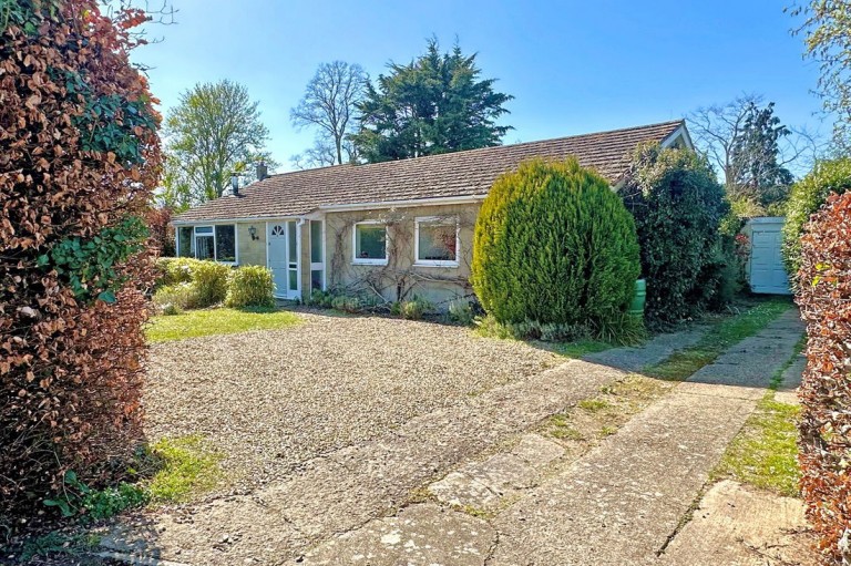 View Full Details for Plough Close, Shillingford, OX10 7EX