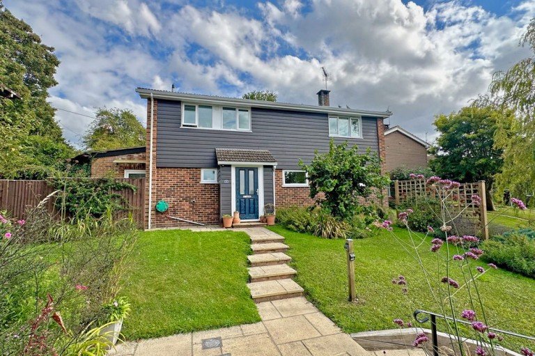 View Full Details for Chaucer Court, Ewelme