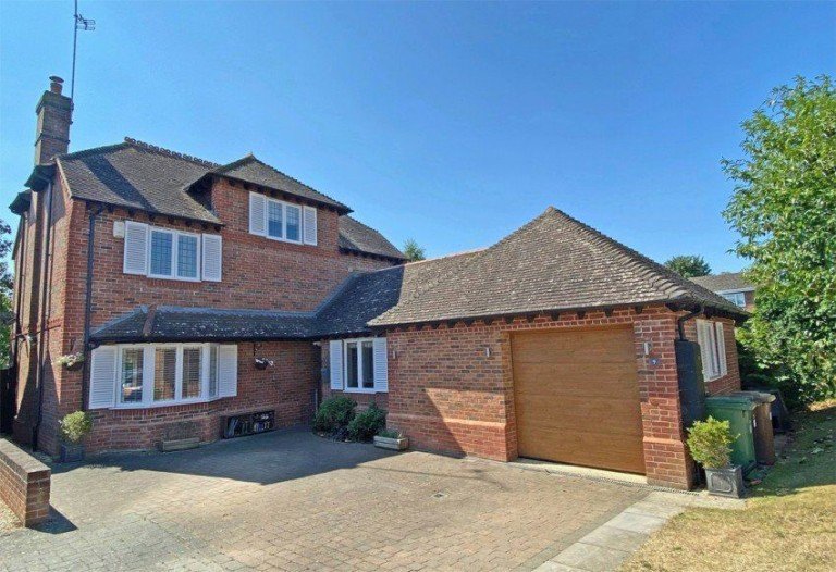 View Full Details for Gravel Close, Benson