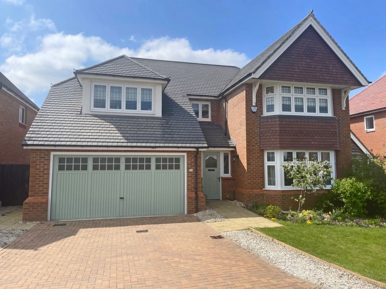 View Full Details for Buckthorn Mews, Weston Turville