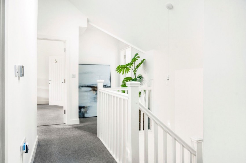 Images for Willow Court Lane, Moulsford