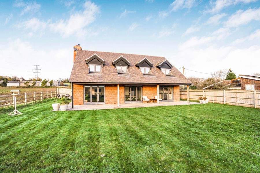 Images for Willow Court Lane, Moulsford