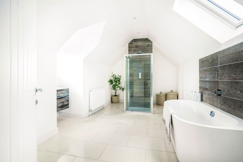 Images for Willow Court Lane, Moulsford