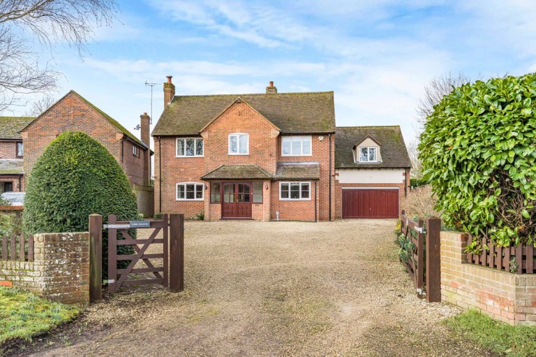 View Full Details for High Street, North Moreton