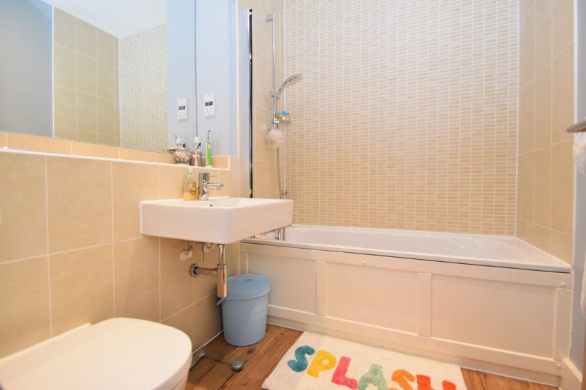 Images for Newlands Way, Wallingford, OX10 9FF