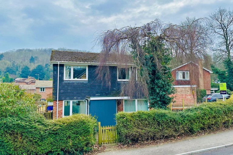 View Full Details for Aldworth Road, Streatley