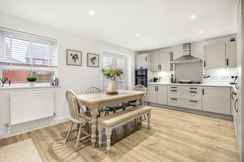 Images for Cotel Close, Benson