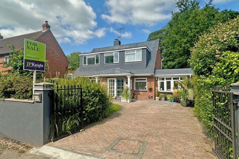 View Full Details for The Street, Ewelme