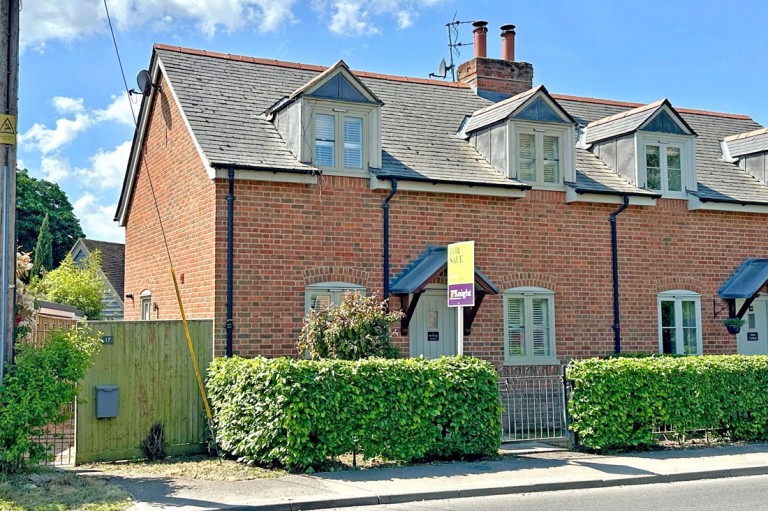 View Full Details for Oxford Road, Benson