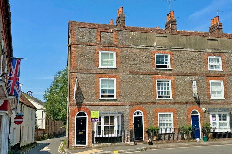 View Full Details for St. Leonards Square, Wallingford