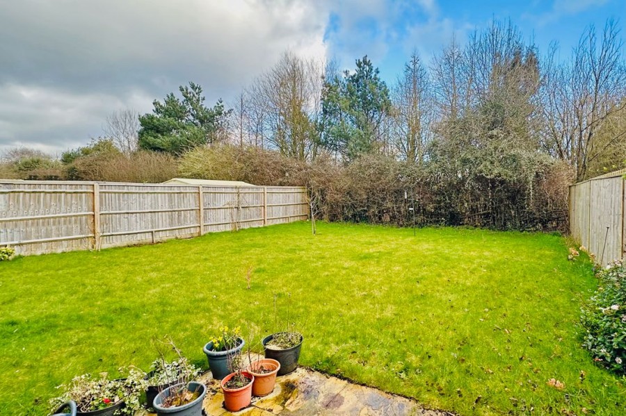Images for Six Acres, Warborough, Oxfordshire, OX10 7BS