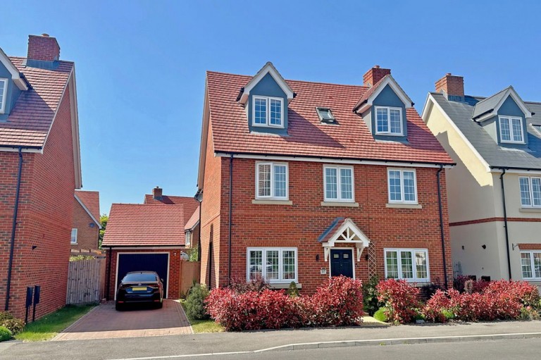 View Full Details for Elizabeth Road, Mongewell, Wallingford, OX10 8FQ