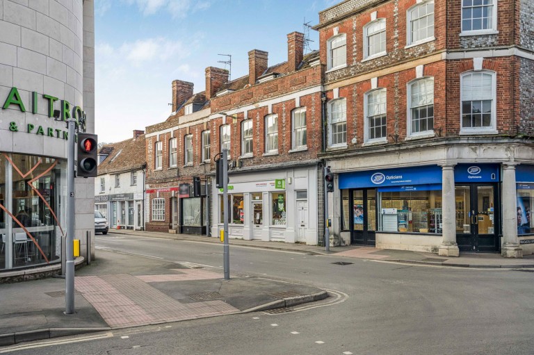 View Full Details for High Street, Wallingford, OX10 0BX