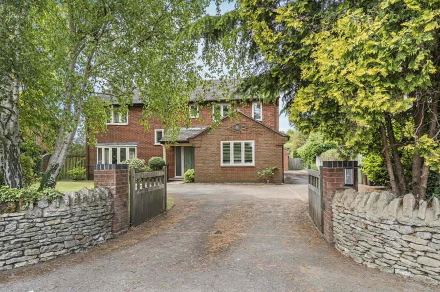 Images for Mill Lane, Chalgrove, Oxford, OX44 7SL