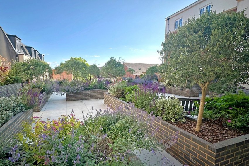 Images for Crown House, Wallingford, OX10 0FJ