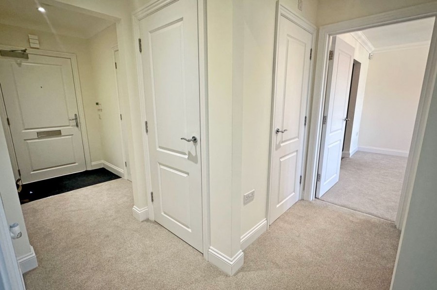 Images for Crown House, Wallingford, OX10 0FJ