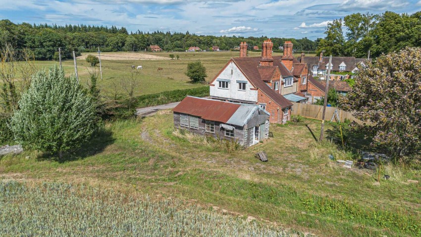Images for Hammonds End, Bradley Street, Checkendon