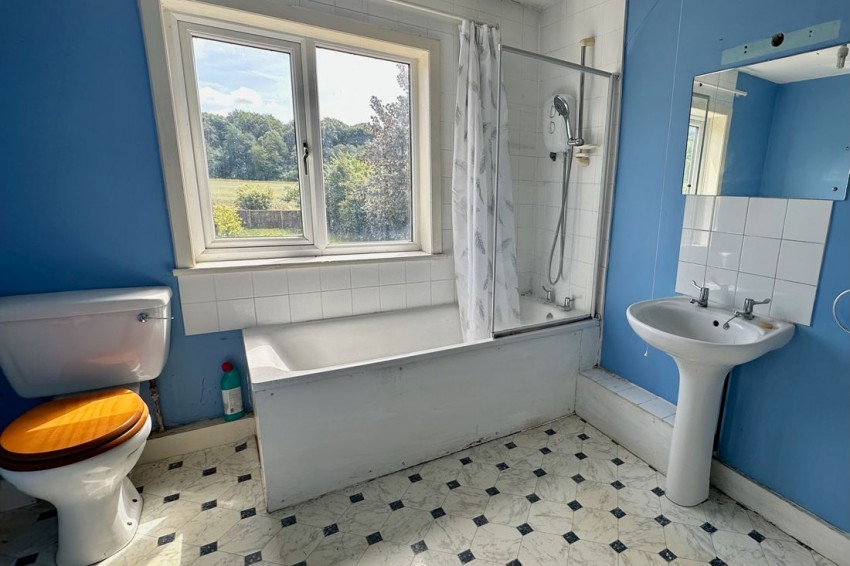 Images for Hammonds End, Bradley Street, Checkendon