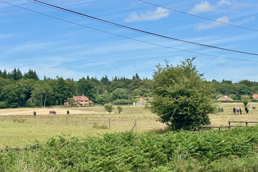 Images for Hammonds End, Bradley Street, Checkendon