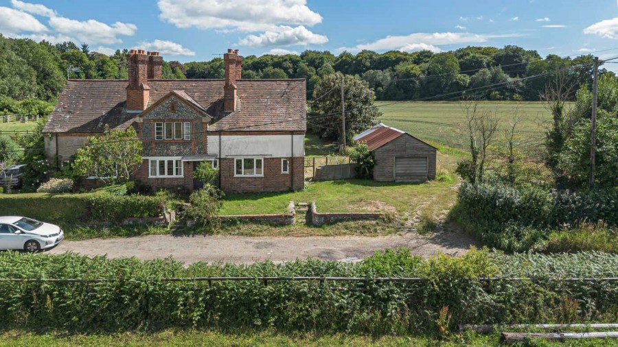 Images for Hammonds End, Bradley Street, Checkendon