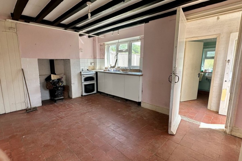 Images for Hammonds End, Bradley Street, Checkendon