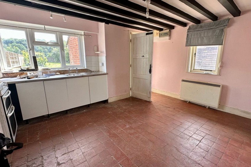 Images for Hammonds End, Bradley Street, Checkendon