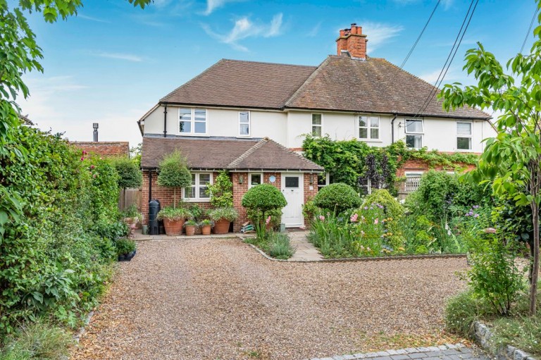 View Full Details for The Croft, Aston Tirrold