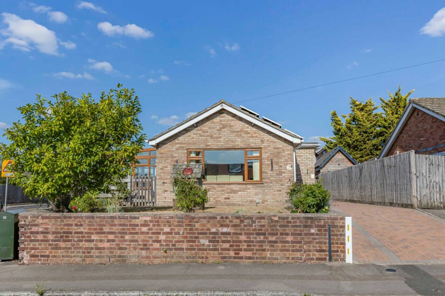 Images for Westfield Road, Benson