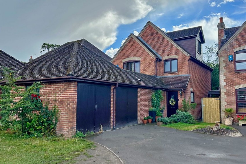 Images for Robert Sparrow Gardens, Crowmarsh Gifford, Wallingford, OX10 8DQ