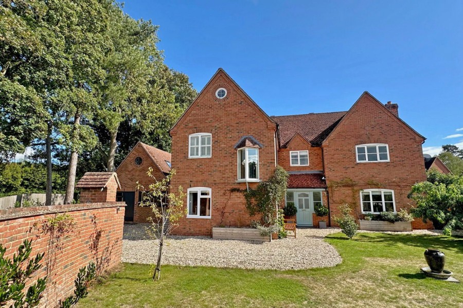 Images for Lane End, Crowmarsh Gifford, Wallingford, OX10 8DG