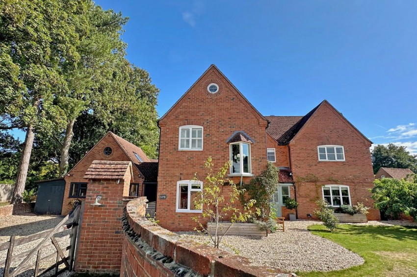 Images for Lane End, Crowmarsh Gifford, Wallingford, OX10 8DG