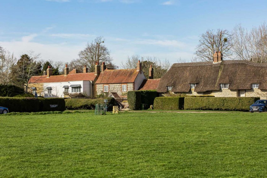 Images for The Green North, Warborough, Wallingford, OX10 7DW