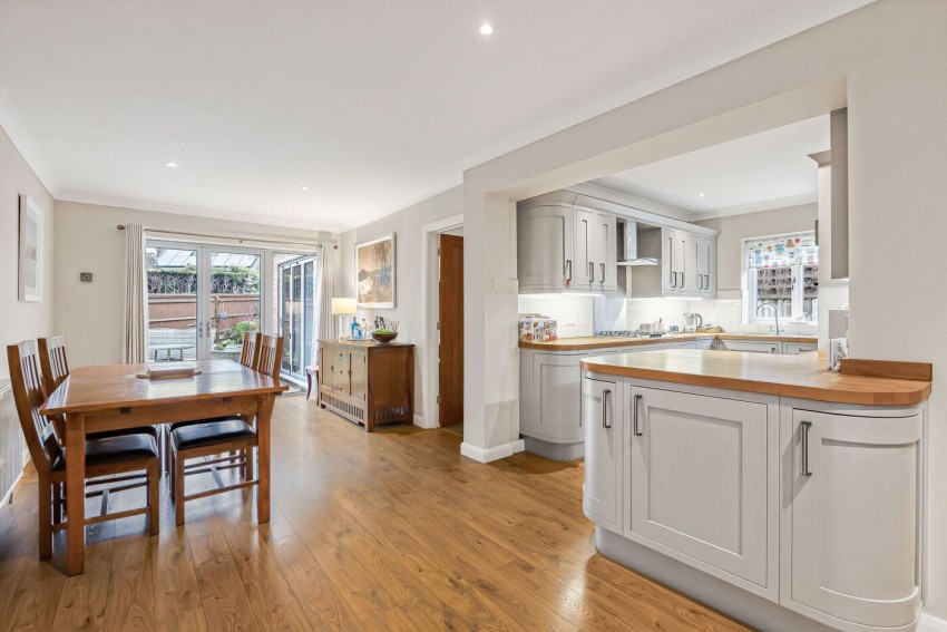 Images for Meadow Close, Goring