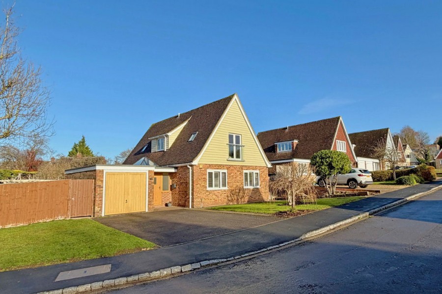 Images for Meadow Close, Goring
