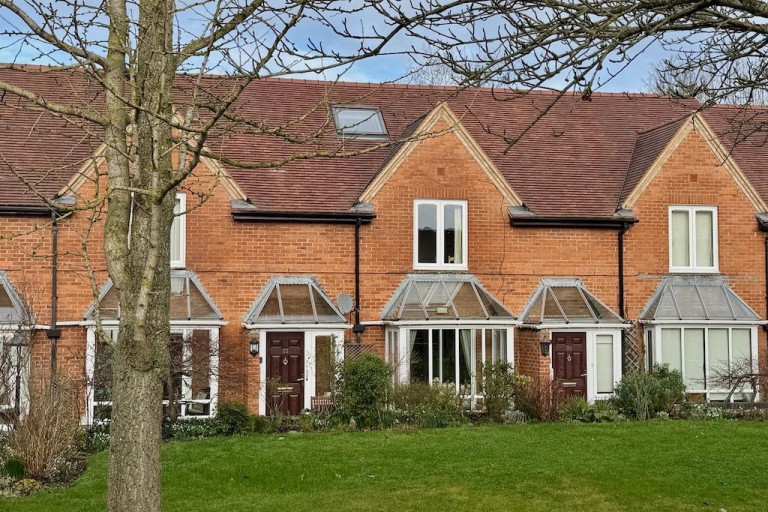 View Full Details for St. Lucians Lane, Wallingford, OX10 9ER