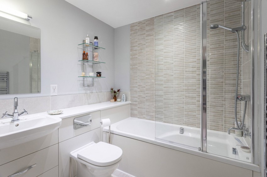 Images for Crown House, St. Martins Street, Wallingford, OX10 0FJ