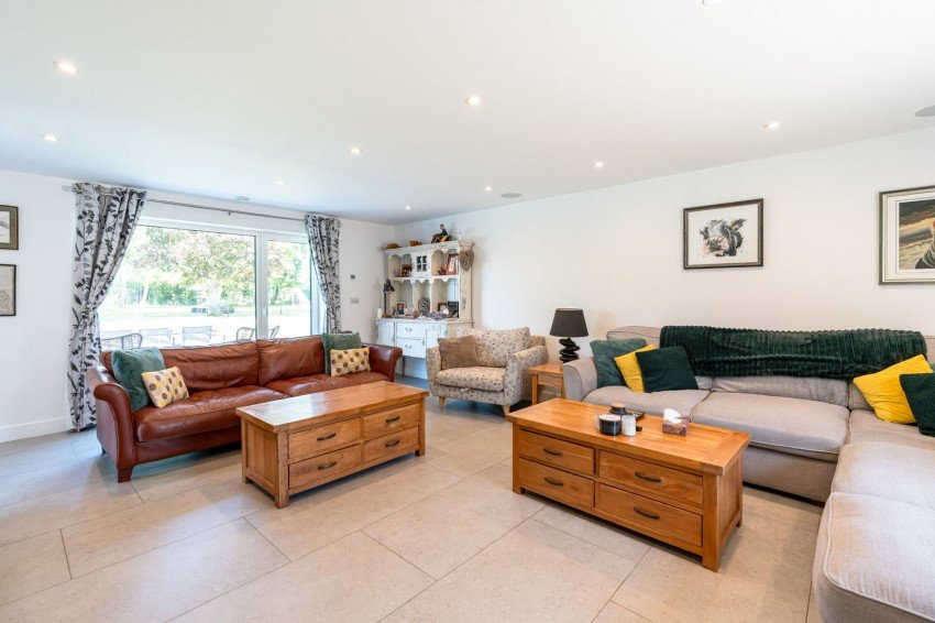 Images for Hithercroft, South Moreton, OX11 9AL