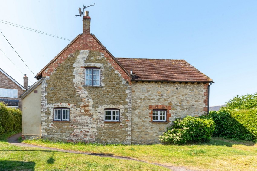 Images for High Street, Chalgrove, Oxford, OX44 7ST