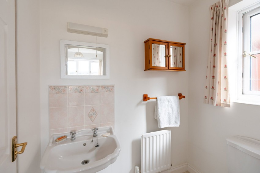Images for Passey Crescent, Benson, Wallingford, OX10 6LD