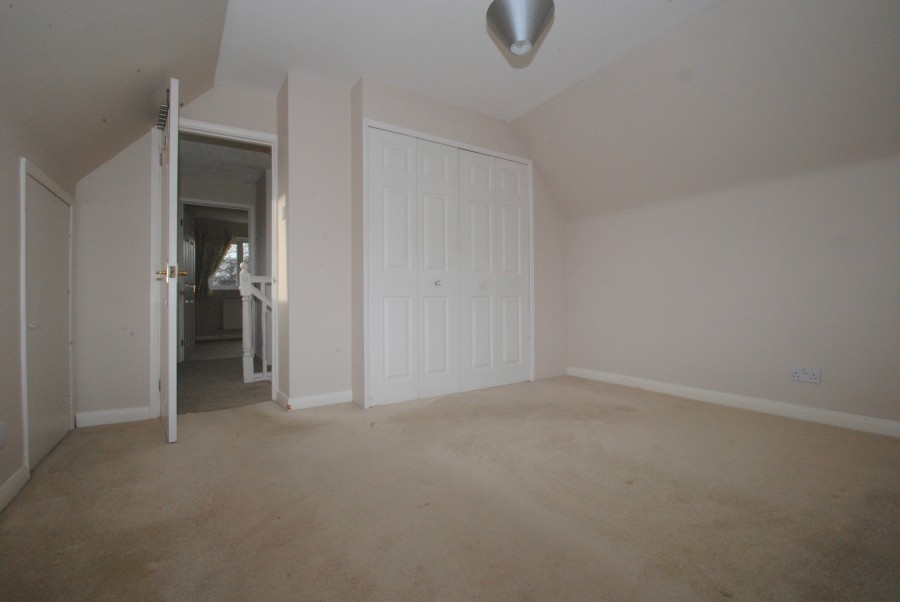 Images for Castle Close, Benson