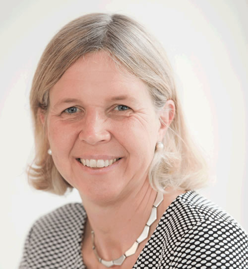 Mandy Woodard, Sales Negotiator
